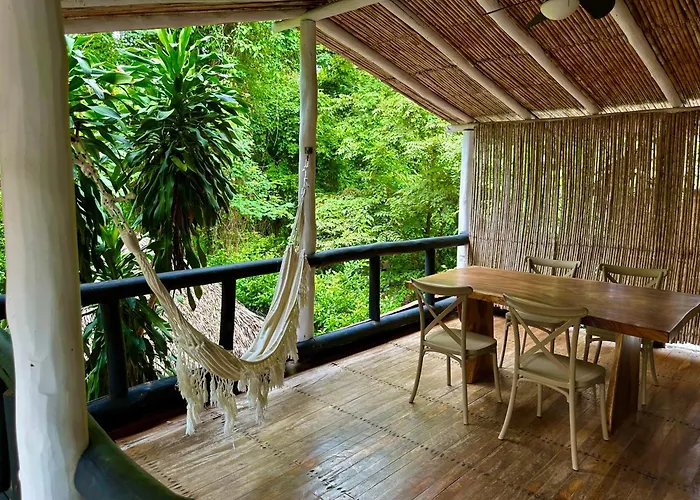 El Manglar Y Cantarana Hotel 3*