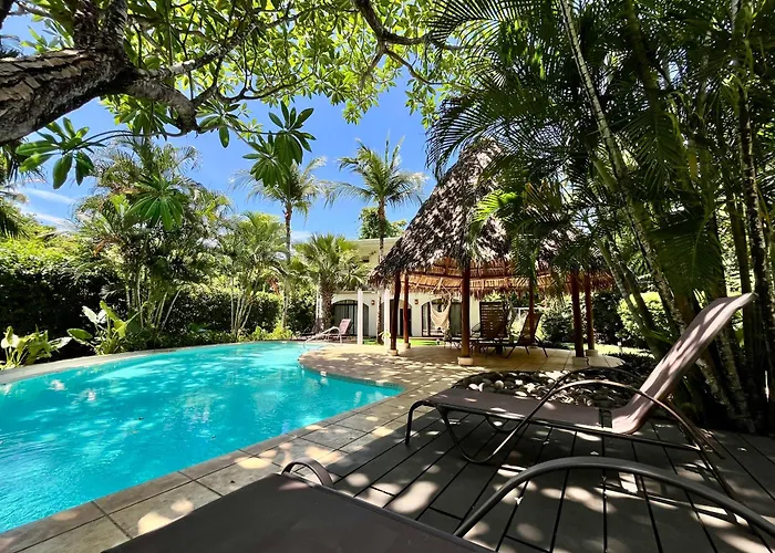 El Manglar Y Cantarana Hotel 3*