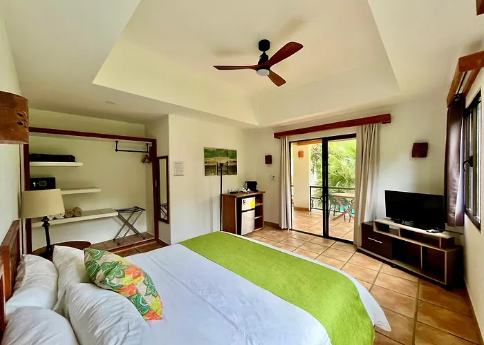 Hotel El Manglar Y Cantarana