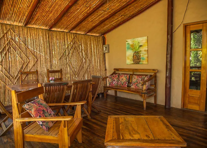 Hotel El Manglar Y Cantarana