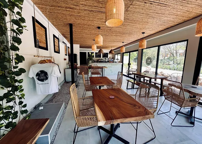 El Manglar Y Cantarana Hotel 3*